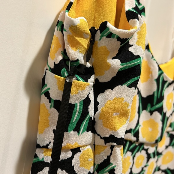 BRAND NEW ! Diane VonFurstenberg Short dress Size 10, Brand New - Picture 5 of 5